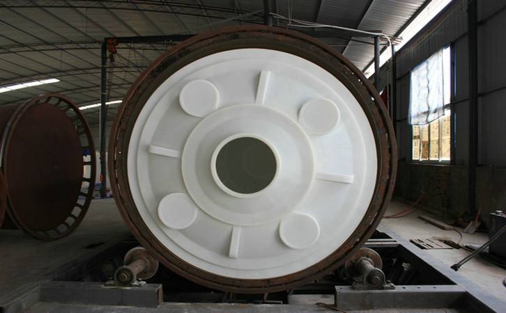 聚乙烯儲罐在吊裝運輸中的常見問題: 聚乙烯儲罐在吊裝運輸中的常見問題: