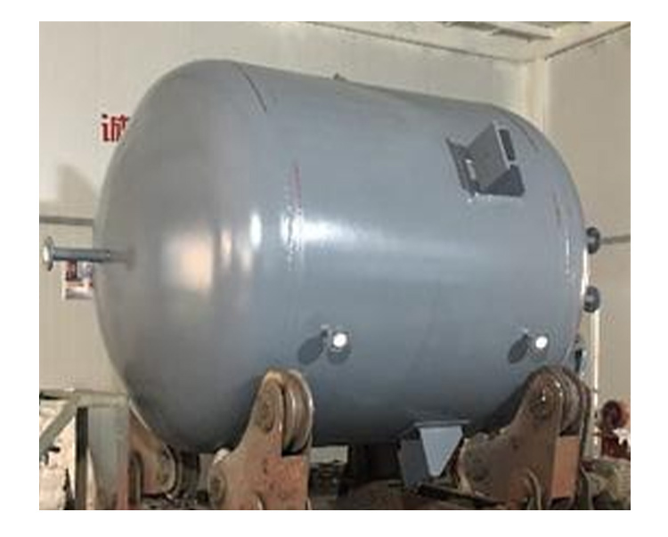 鋼襯塑儲(chǔ)罐如何防止生銹？